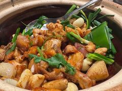 啫啫土鸡煲-荣小馆(杭州大厦店)