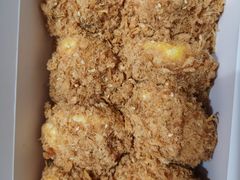 蟹黄酥松小贝-鲍师傅糕点(观前街店)