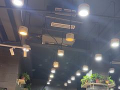 -愉肴麻辣香锅(中山路店)