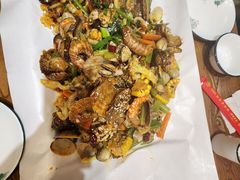 -东来菜馆•手抓海鲜家常菜•海鲜锅贴(鸽子窝店)