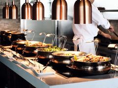 -锦厨国际自助餐厅 · 云端景观 (昆明索菲特大酒店)