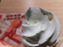 -麦当劳(欧亚大观商都店)
