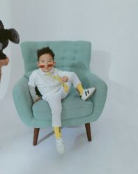 -苹果树儿童摄影工作室