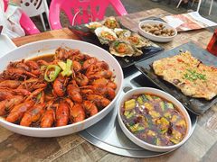 -龙巢盱眙龙虾·牛蛙·烧烤宵夜(八卦岭店)