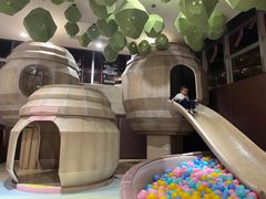 -水桶王国主题餐厅·聚会·生日派对·亲子活动·家庭套餐(亚龙湾希尔顿店)