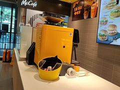 -麦当劳(轻轨曹杨路店)