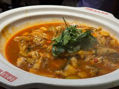 -魏铭鱼头捞饭(晋阳路店)