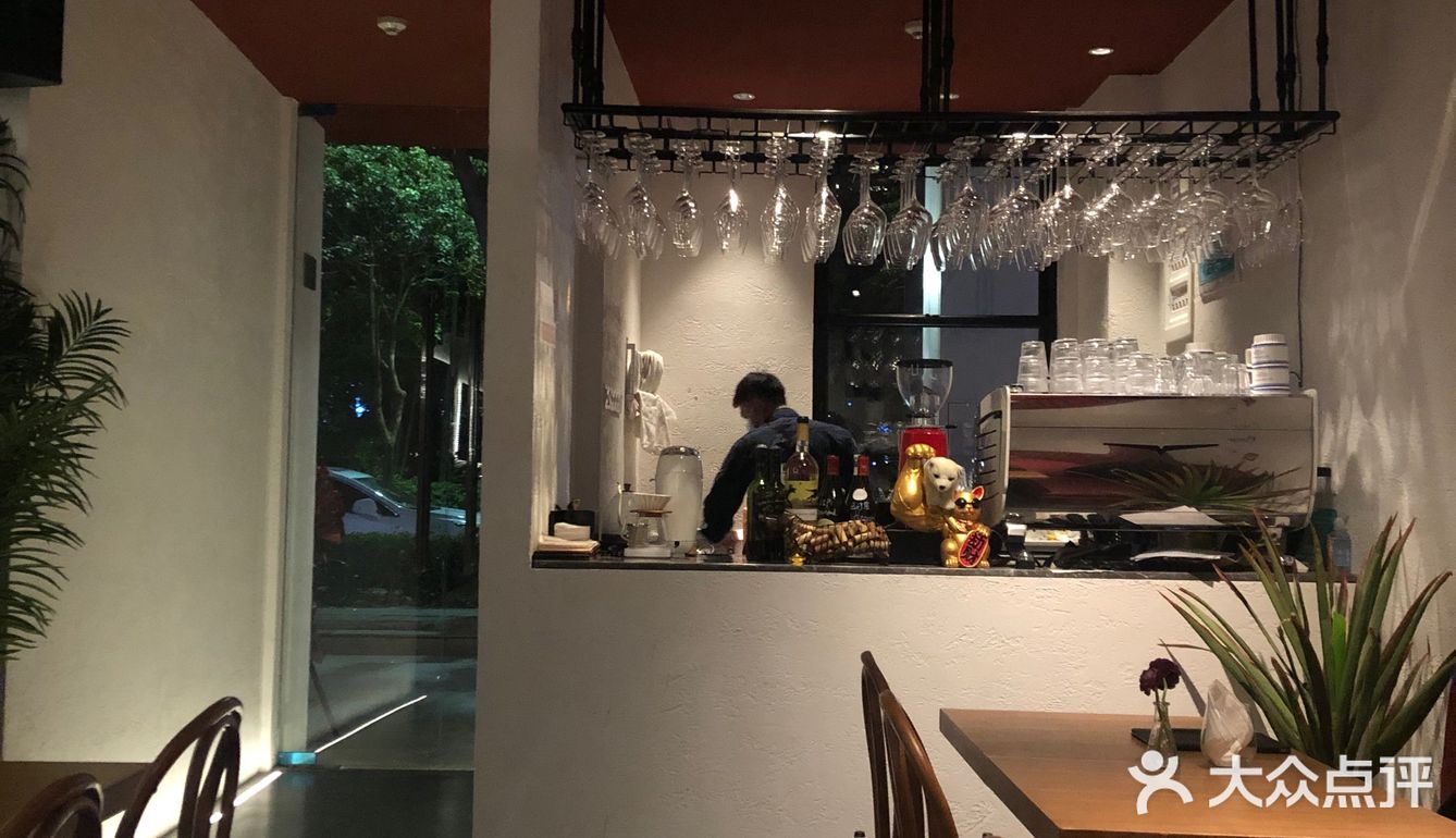 上面都标好价格了，非常棒