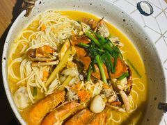 膏蟹拌面-十面欢腾·海鲜面·台式Bistro(长乐路店)