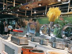 -金滏山烤肉·海鲜·火锅自助餐厅(襄阳万达店)