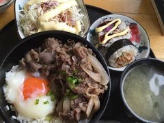 温泉蛋牛丼饭-京和风食堂·定食寿喜锅(保利樾广场店)
