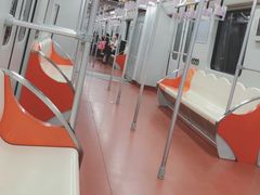 -康新公路(地铁站)