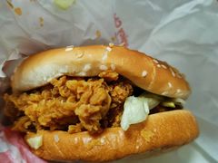-麦当劳(容桂客运站得来速店)