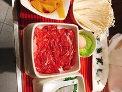 -海底捞火锅鲜切牛肉主题店(长寿路店)
