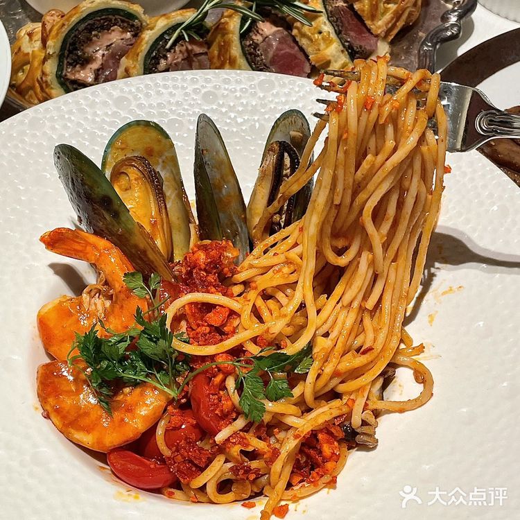 这家西餐厅的圣诞氛围浓度达到了1000%