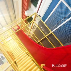 超越蹦床娱乐团建中心