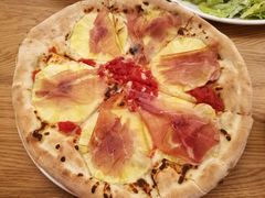 -城市大道红炉披萨烘焙坊