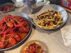 -巴厘龙虾·榜首油焖大虾(音乐学院·沿江酒馆店)