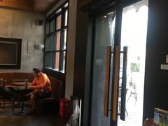 -星巴克(虹口运动loft店)