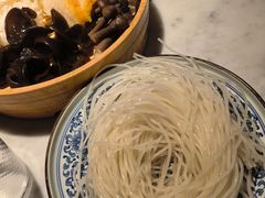 -尚尚仙·酸汤猪手·猪肚鸡火锅(华联万柳购物中心店)