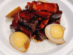 元宝目鱼红烧肉-屋里厢上海菜馆