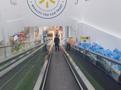 -沃尔玛(前山店)