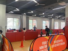 -悦动体能篮球羽毛球网球(三里河店)