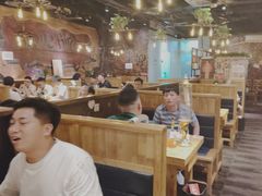 大堂-小俩口烧烤东北菜(双井店)