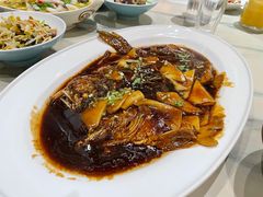 温式黄鱼烧年糕-柒园·三十年创意杭帮菜(龙湖滨江天街店)