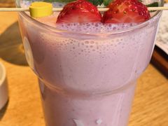 香蕉草莓酸奶昔-Grande A'moo(上海万象城店)