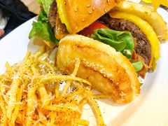 27&nbsp;牛肉汉堡-HELLO 27 意面·沙拉·帕尼尼