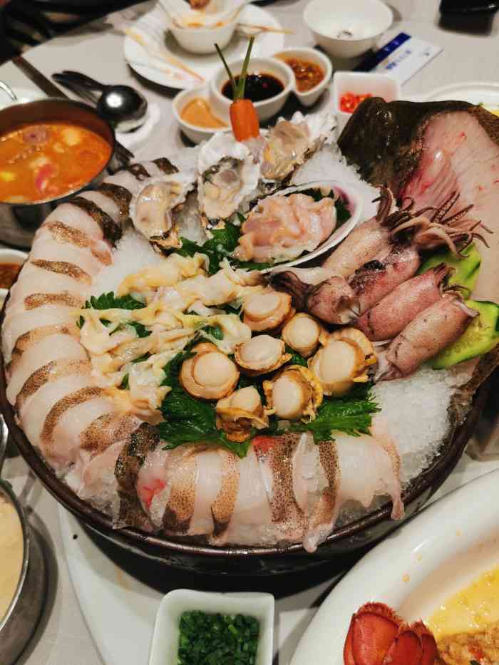 红鼎豆捞·御湖雅韵(东湖店)-"环境没的说,从绿道来到餐厅,挺舒适.