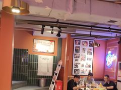 -钢管厂五区小郡肝串串香(奥克斯广场锦城万达店)