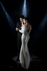 -至臻微拉婚纱摄影