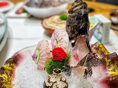 -茅草房·河畔园林火锅