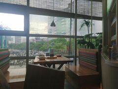 -蜜桃餐厅·伴山(湖滨商业街店)