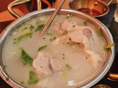 -何师烧烤Pro ·江湖川菜·小龙虾·精酿啤酒(太古里旗舰店)