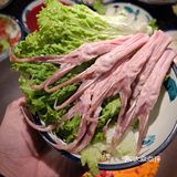 朋友跟我说有家火锅店在重庆当地传承了三代人了