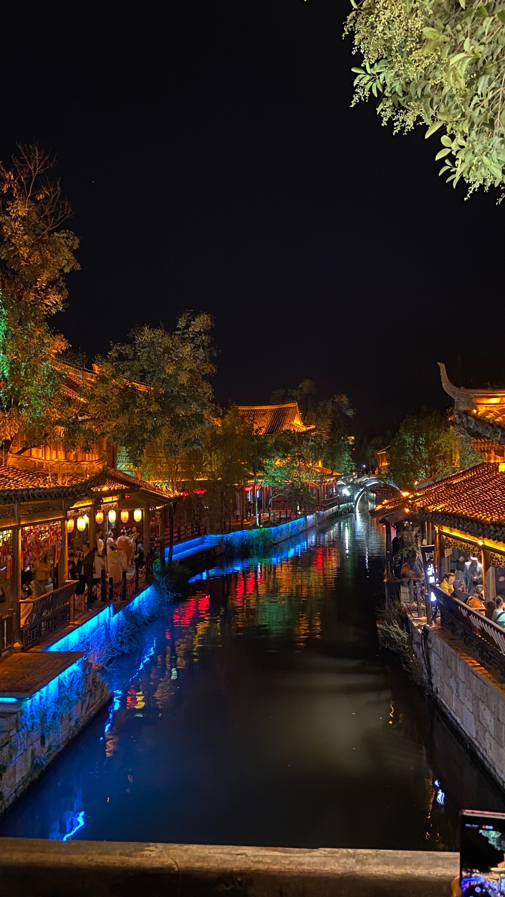古镇夜色撩人心