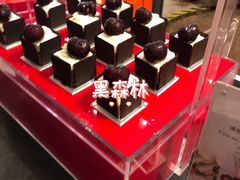 -咖啡苑自助餐厅·中国大饭店