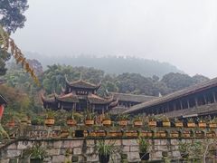 -峨眉山报国寺