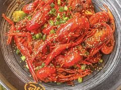 -肥肥虾庄·金牌油焖大虾(汉口城市广场店)