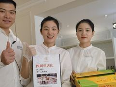 -咖啡苑自助餐厅·中国大饭店