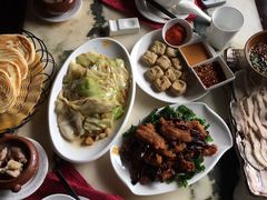-蔼若春.传承三十年云南菜(金碧公园店)