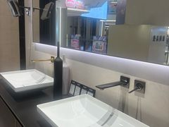 -红星美凯龙(上海沪南店)