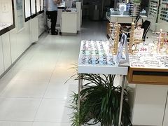 -爱视眼镜(贵州路店)