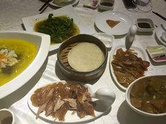 -湖庭壹品鸭王·传统北京烤鸭·别墅私房菜·庭院宵夜(江宁店)