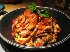 手撕扁担鸡-吃饭皇帝大(解放西路店)