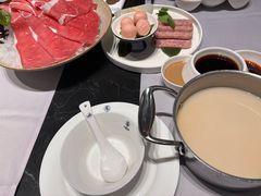 -红鼎豆捞·非遗鲍皇汤火锅(宝丰路店)