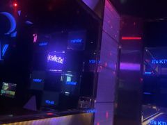 -温莎KTV(珠江路店)